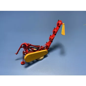   GT Agricultural equipment Kit 1 (lawnmower for tractors), 1/35